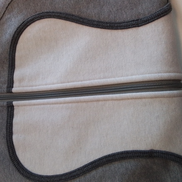 Lululemon hoodie - Picture 14 of 14